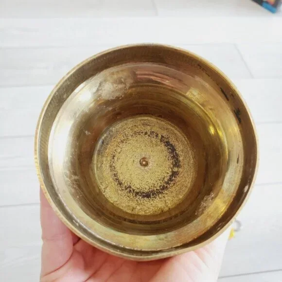 Art Deco 50s Vintage Vase Handmade Etched floral ornaments Solid Brass - Picture 7 of 8